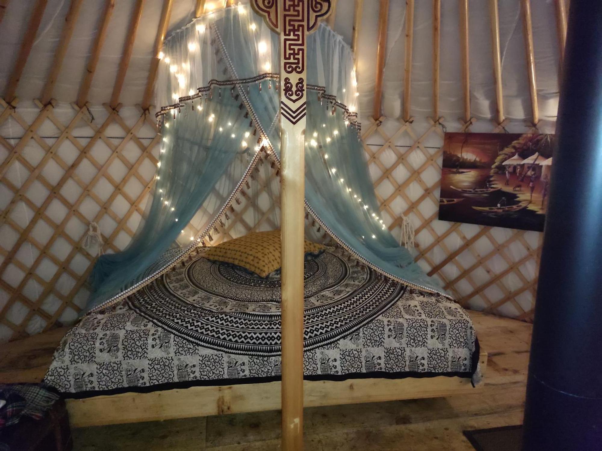 Pandy Farm Yurt - Panoramic Mountain Views Within Snowdonia's National Park - 4x4 Recommended Luxury tent Dolgellau